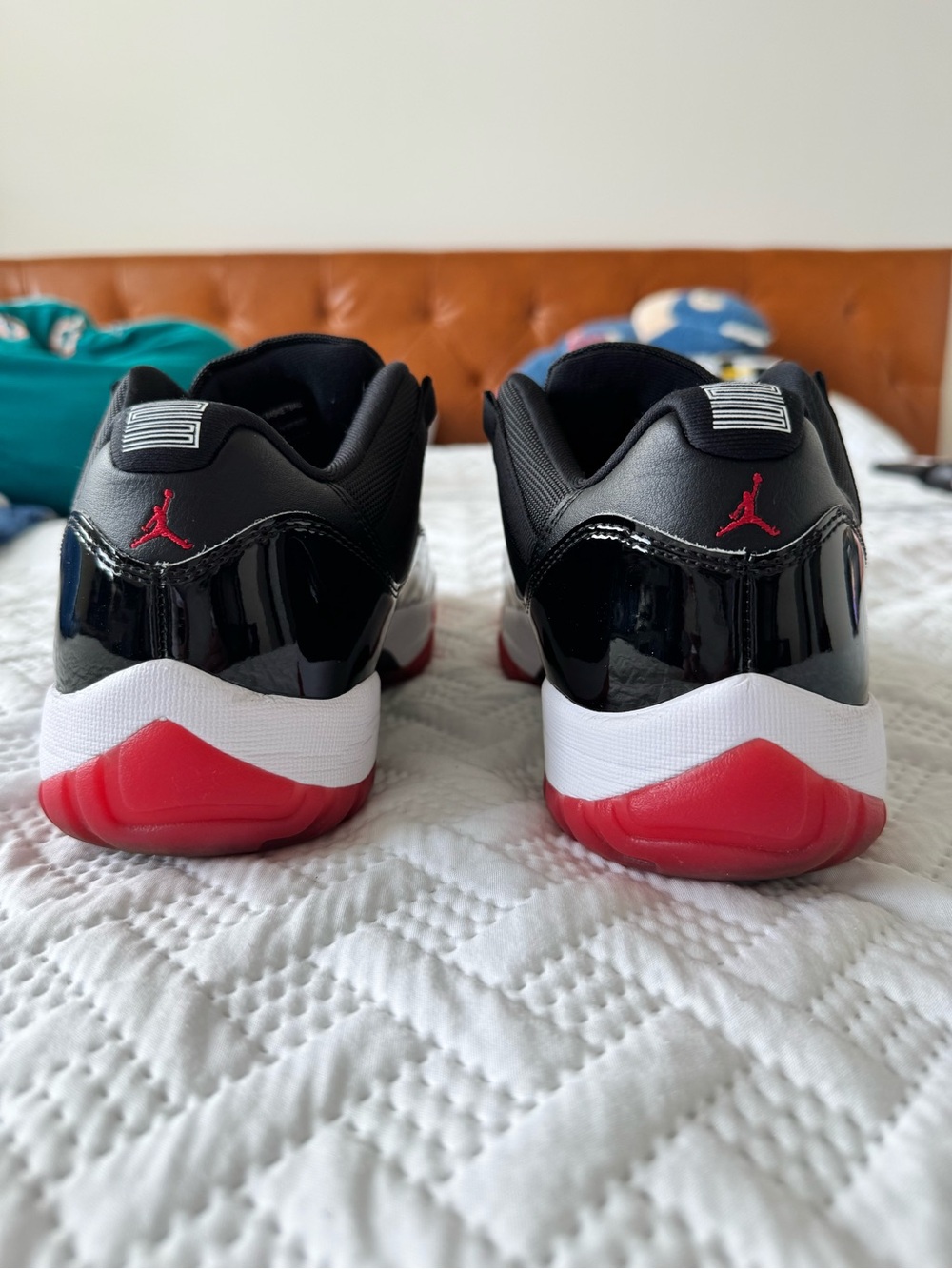 Air Jordan 11 Retro Low "Bred" 2025 Size 10 - Picture 4 of 11
